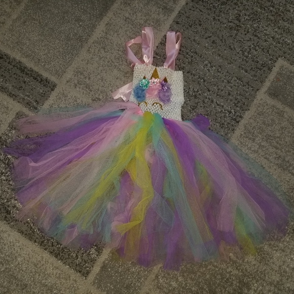 Girls party dress size 9 - Picture 1 of 1